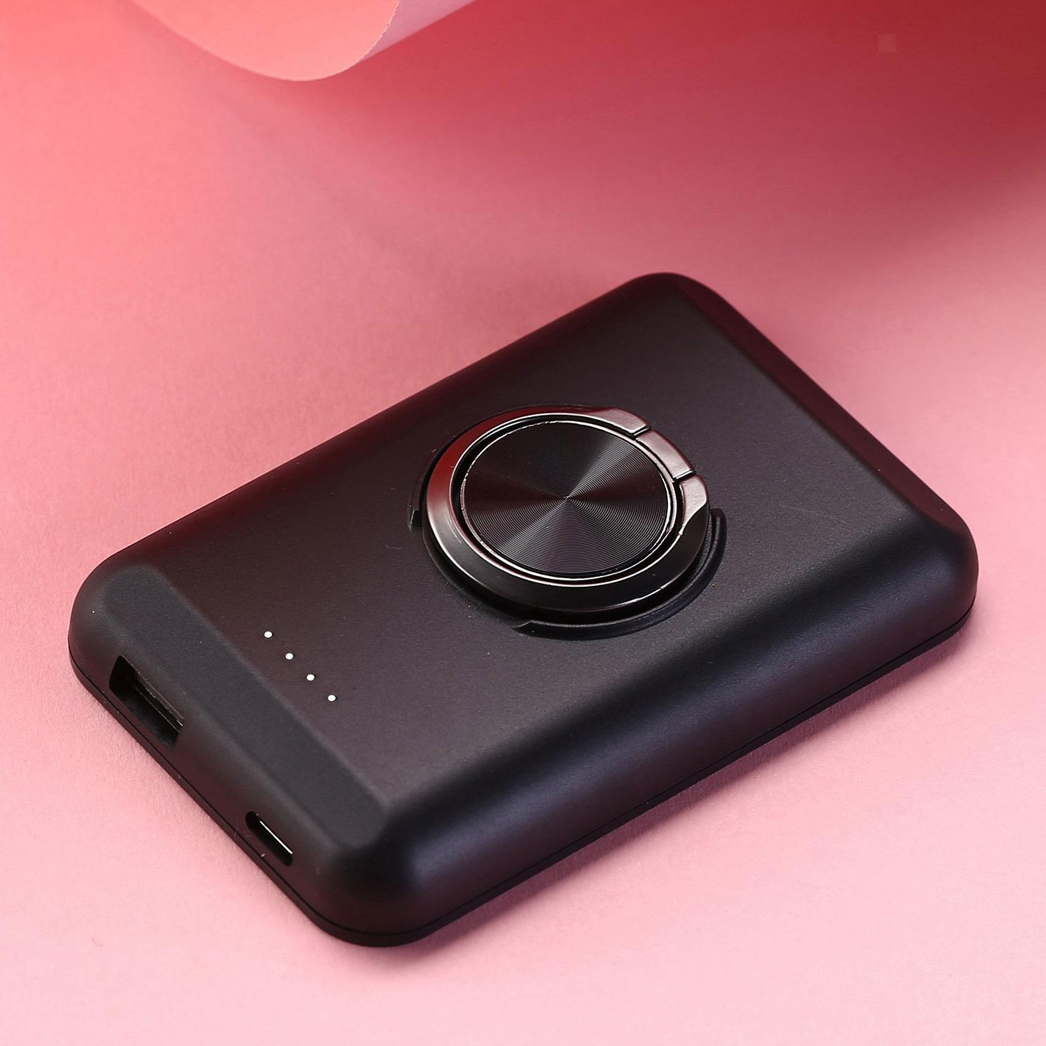 HyperGear 5000mAh Magnetic Wireless Power Bank Black